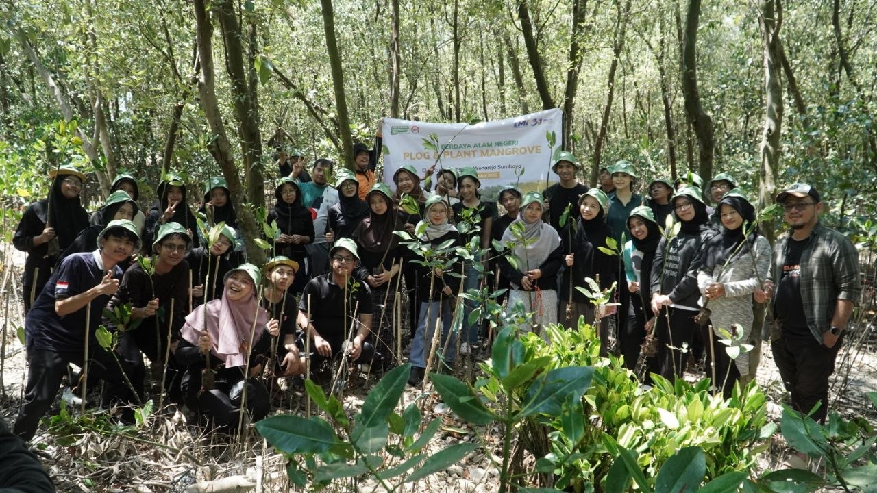 Aksi Berdaya Alam Negeri: Cara LMI Rayakan Hari Kesehatan Lingkungan Dunia dan Milad LMI ke-31 dengan Merawat Alam